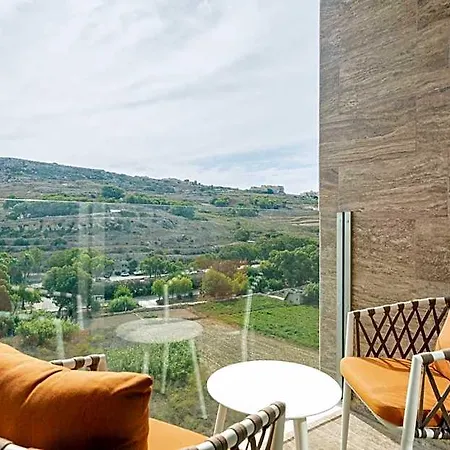 Reef & 4* Gozo