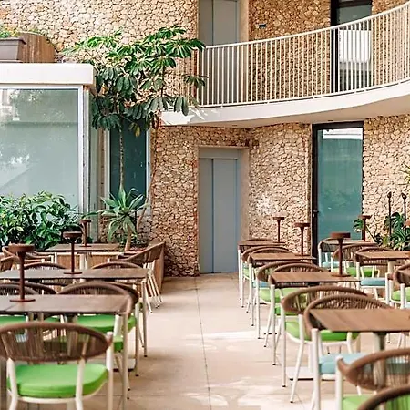 Hotel Reef & Gozo