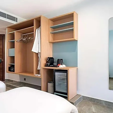 Reef & 4* Gozo