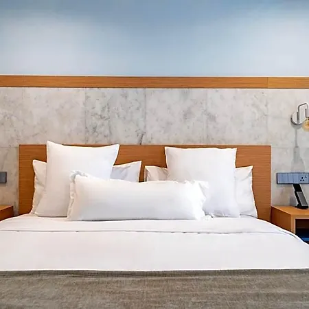 Reef & Hotel